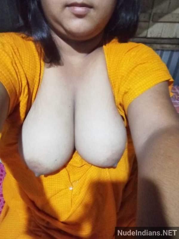 https://pub-5fcdf72a54cd4edbb03ec3edaa415a42.r2.dev/nakedleaks/sensual_indian_bhabi's_nude_photos_with_desi_flair/11.jpg