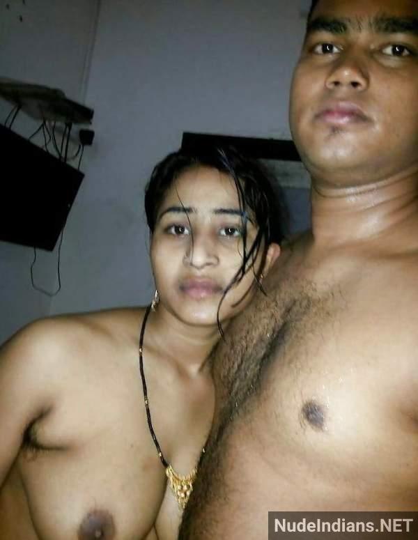 https://pub-5fcdf72a54cd4edbb03ec3edaa415a42.r2.dev/nakedleaks/sensual_indian_couples'_intimate_photos_circulating_online/49.jpg