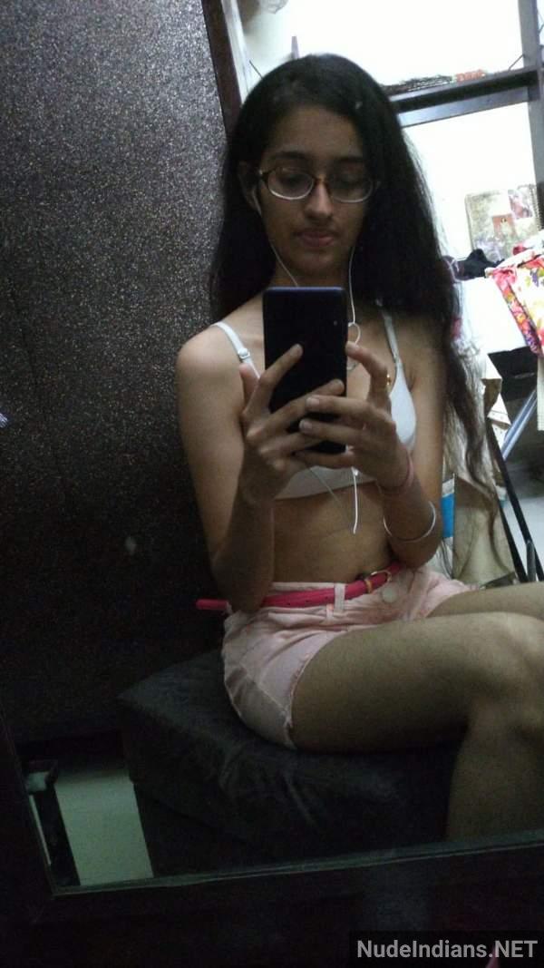 https://pub-5fcdf72a54cd4edbb03ec3edaa415a42.r2.dev/nakedleaks/sensual_indian_girlfriend's_nude_photos_in_bengaluru/83.jpg