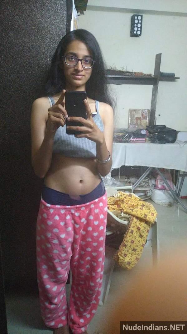 https://pub-5fcdf72a54cd4edbb03ec3edaa415a42.r2.dev/nakedleaks/sensual_indian_girlfriend's_nude_photos_in_bengaluru/95.jpg