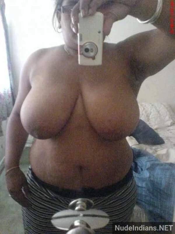 https://pub-5fcdf72a54cd4edbb03ec3edaa415a42.r2.dev/nakedleaks/sensual_indian_lady_reveals_her_curves_in_captivating_selfies/36.jpg