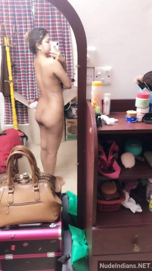 https://pub-5fcdf72a54cd4edbb03ec3edaa415a42.r2.dev/nakedleaks/sensual_indian_lady_reveals_her_curves_in_captivating_selfies/53.jpg