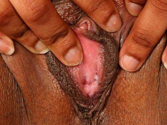 https://pub-5fcdf72a54cd4edbb03ec3edaa415a42.r2.dev/nakedleaks/sensual_indian_pussy_photo/10.jpg