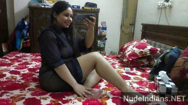 https://pub-5fcdf72a54cd4edbb03ec3edaa415a42.r2.dev/nakedleaks/sensual_indian_spouses'_pre-sex_nude_snapshots/18.jpg