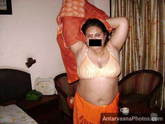 https://pub-5fcdf72a54cd4edbb03ec3edaa415a42.r2.dev/nakedleaks/sensual_indian_woman_intimate_photo_gallery/2.jpg
