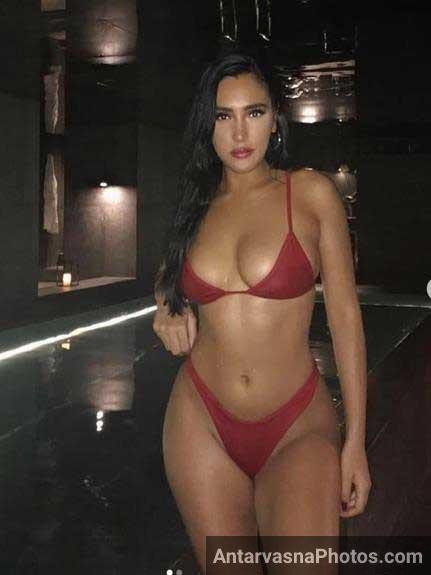 https://pub-5fcdf72a54cd4edbb03ec3edaa415a42.r2.dev/nakedleaks/sensual_indian_women_indulge_in_intimate_moments/6.jpg