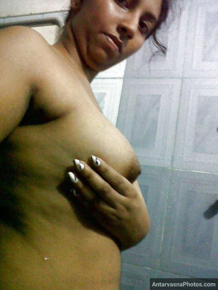 https://pub-5fcdf72a54cd4edbb03ec3edaa415a42.r2.dev/nakedleaks/sensual_kannada_bhabhi's_alluring_photo_collection/18.jpg