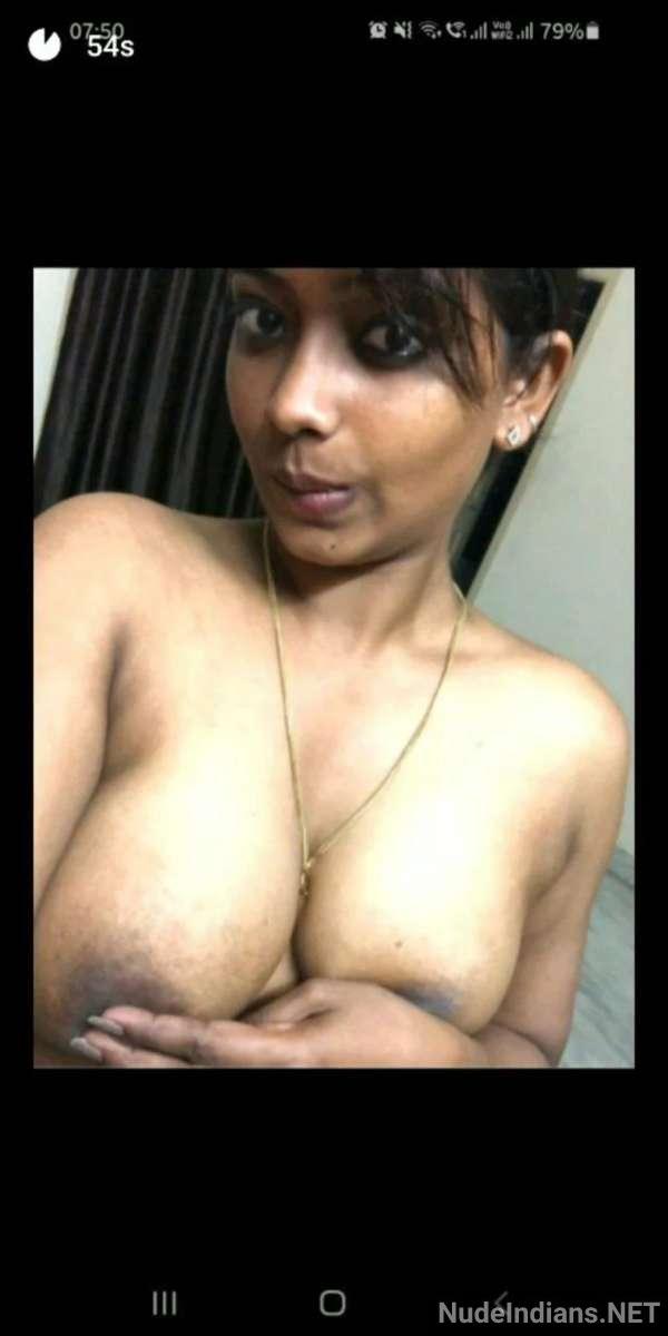 https://pub-5fcdf72a54cd4edbb03ec3edaa415a42.r2.dev/nakedleaks/sensual_kerala_college_girlfriends_exposed_in_nude_photos/18.jpg