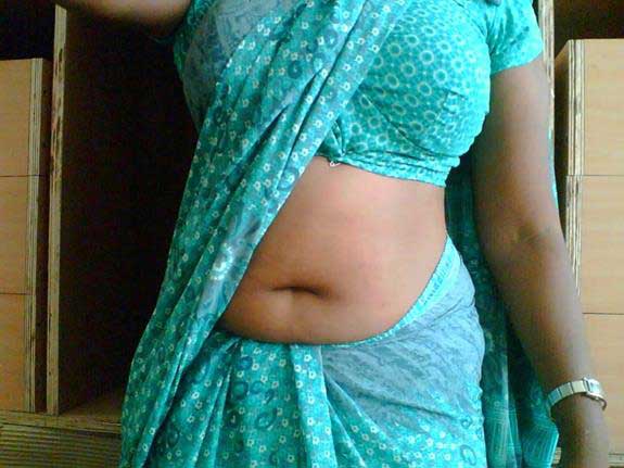 https://pub-5fcdf72a54cd4edbb03ec3edaa415a42.r2.dev/nakedleaks/sensual_mallu_aunty_naked_images/3.jpg