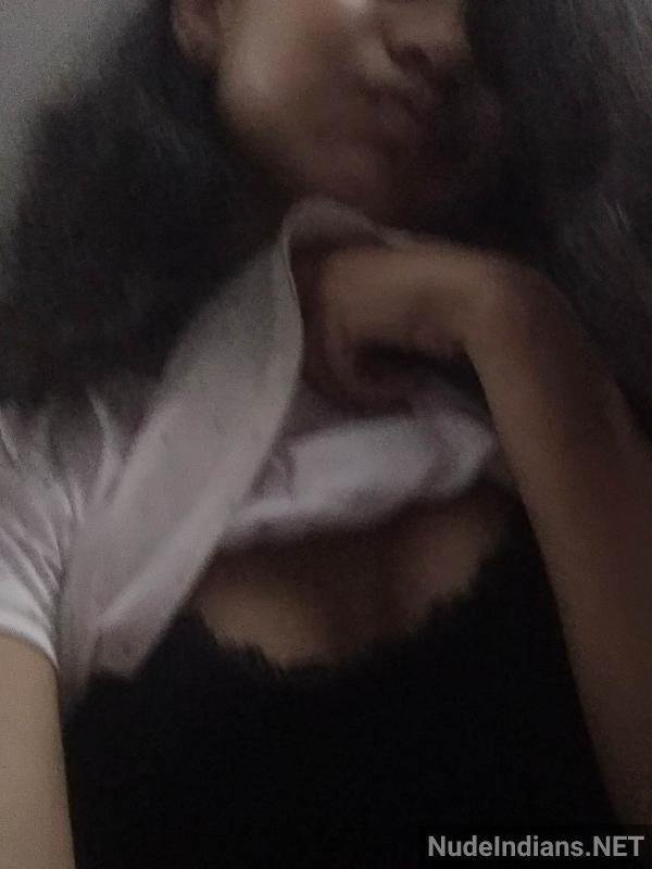 https://pub-5fcdf72a54cd4edbb03ec3edaa415a42.r2.dev/nakedleaks/sensual_marathi_teen_sayeli_reveals_all_to_her_lover/29.jpg