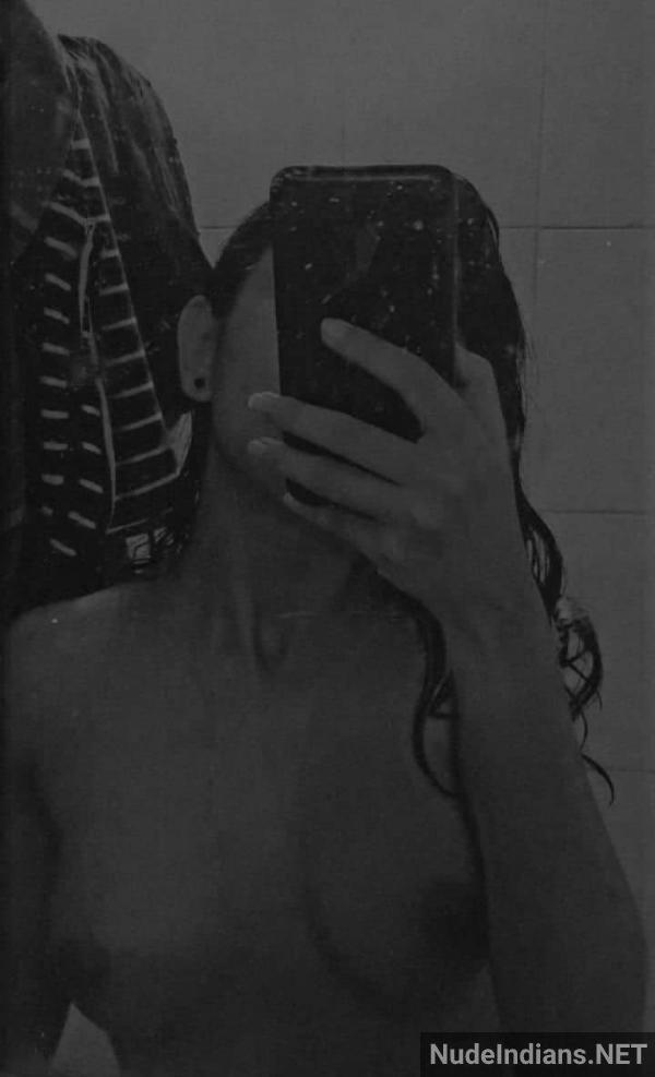 https://pub-5fcdf72a54cd4edbb03ec3edaa415a42.r2.dev/nakedleaks/sensual_marathi_teen_sayeli_reveals_all_to_her_lover/31.jpg