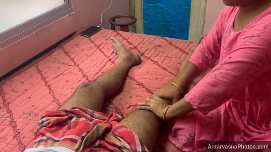 https://pub-5fcdf72a54cd4edbb03ec3edaa415a42.r2.dev/nakedleaks/sensual_massage_and_oral_pleasure_photos_of_indian_father-in-law_daughter-in-law/0.jpg