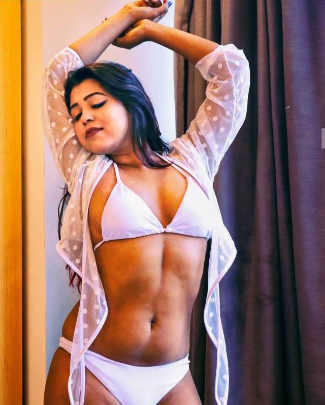 https://pub-5fcdf72a54cd4edbb03ec3edaa415a42.r2.dev/nakedleaks/sensual_model_enjoys_nude_boobs_licking_photos/1.jpg