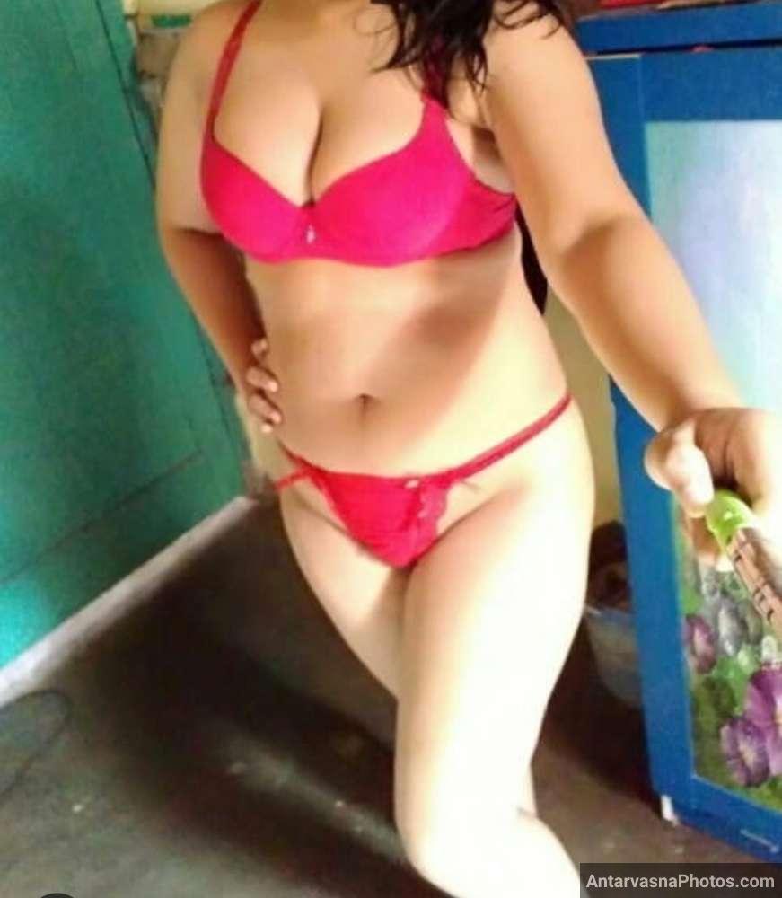 https://pub-5fcdf72a54cd4edbb03ec3edaa415a42.r2.dev/nakedleaks/sensual_muslim_wife_takes_alluring_selfies_with_a_selfie_stick/3.jpg