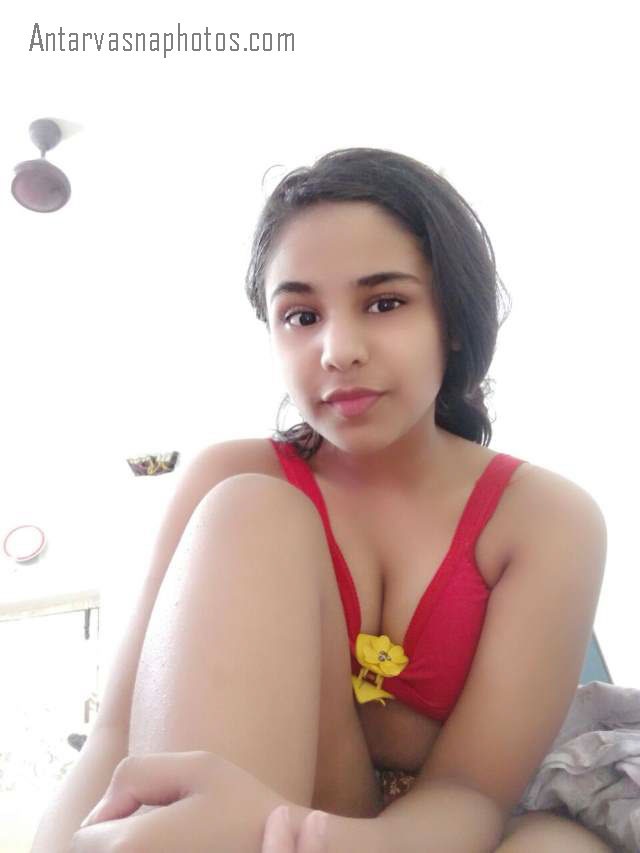 https://pub-5fcdf72a54cd4edbb03ec3edaa415a42.r2.dev/nakedleaks/sensual_nude_images_of_a_young_teenager/4.jpg