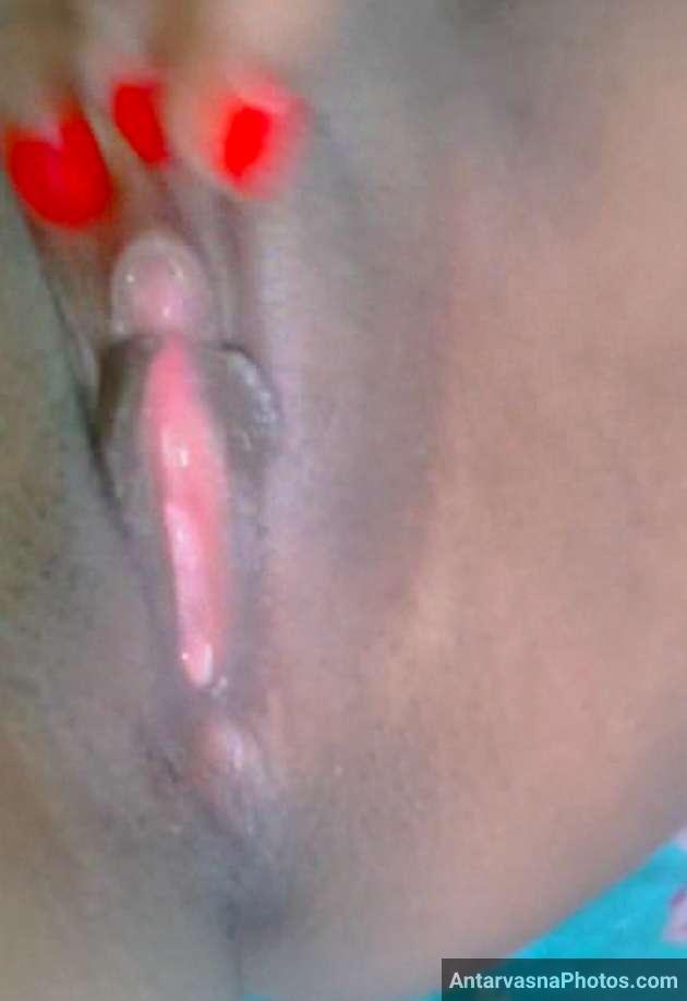 https://pub-5fcdf72a54cd4edbb03ec3edaa415a42.r2.dev/nakedleaks/sensual_photos_of_a_bengali_college_girl_with_pink_lips/4.jpg