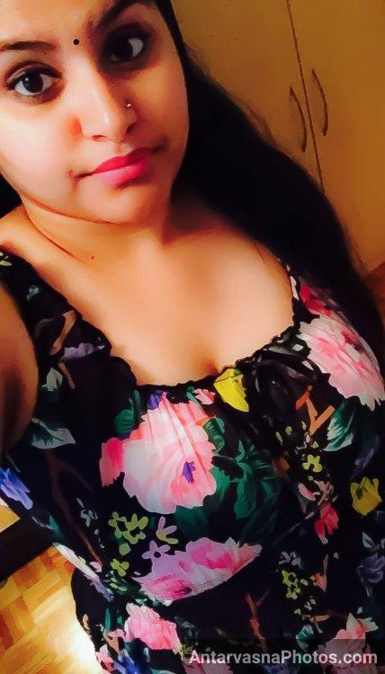 https://pub-5fcdf72a54cd4edbb03ec3edaa415a42.r2.dev/nakedleaks/sensual_photos_of_a_plus-sized_college_student_from_dhaka/2.jpg