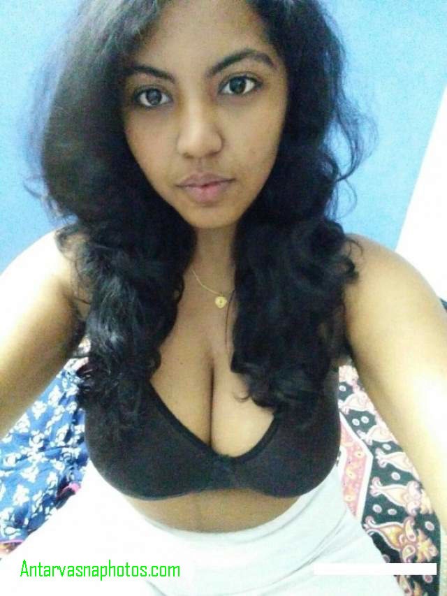 https://pub-5fcdf72a54cd4edbb03ec3edaa415a42.r2.dev/nakedleaks/sensual_photos_of_busty_girl_for_seduction/0.jpg