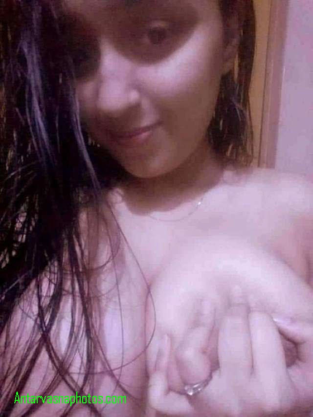 https://pub-5fcdf72a54cd4edbb03ec3edaa415a42.r2.dev/nakedleaks/sensual_photos_of_busty_girl_for_seduction/8.jpg