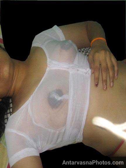 https://pub-5fcdf72a54cd4edbb03ec3edaa415a42.r2.dev/nakedleaks/sensual_photos_of_desirable_indian_women/1.jpg
