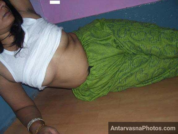 https://pub-5fcdf72a54cd4edbb03ec3edaa415a42.r2.dev/nakedleaks/sensual_photos_of_indian_beauty_shahreen's_bare_breasts/0.jpg