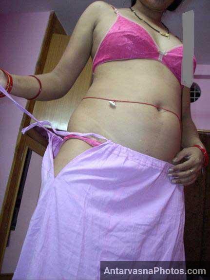 https://pub-5fcdf72a54cd4edbb03ec3edaa415a42.r2.dev/nakedleaks/sensual_photos_of_indian_married_woman/0.jpg