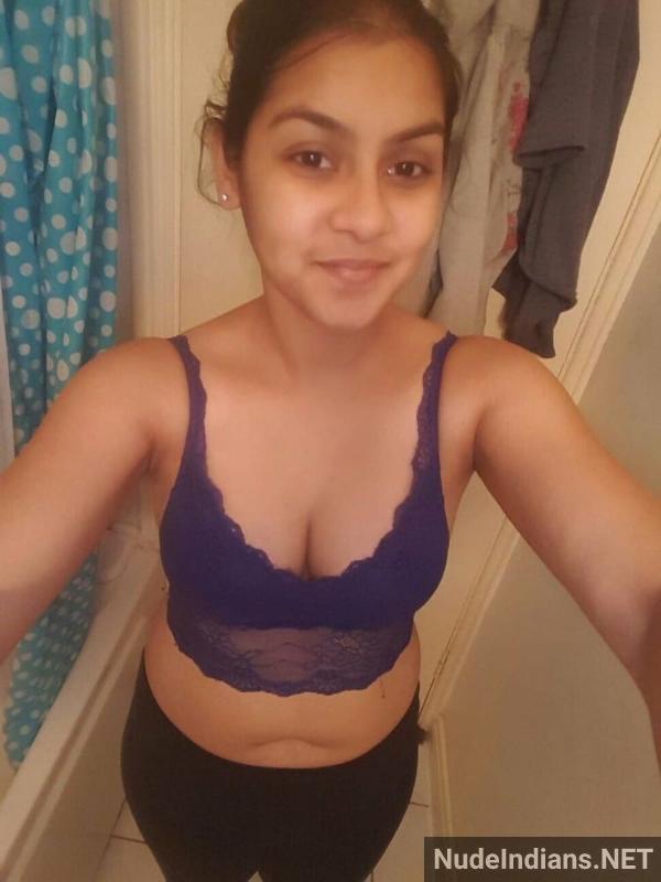 https://pub-5fcdf72a54cd4edbb03ec3edaa415a42.r2.dev/nakedleaks/sensual_photos_of_kanpur's_payal_in_lingerie_are_sizzling!/7.jpg