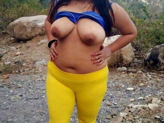 https://pub-5fcdf72a54cd4edbb03ec3edaa415a42.r2.dev/nakedleaks/sensual_photos_of_mature_punjabi_woman/0.jpg