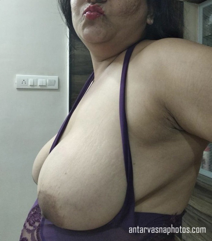 https://pub-5fcdf72a54cd4edbb03ec3edaa415a42.r2.dev/nakedleaks/sensual_photos_of_mature_relative_rani/2.jpg