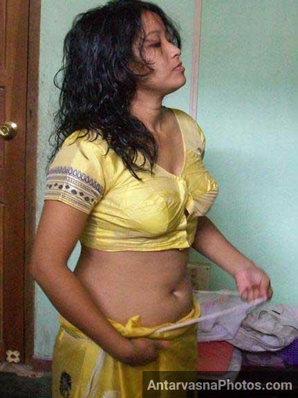https://pub-5fcdf72a54cd4edbb03ec3edaa415a42.r2.dev/nakedleaks/sensual_photos_of_padma_bhabhi/3.jpg