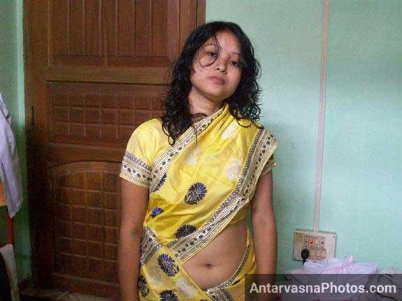 Sensual Photos of Padma Bhabhi