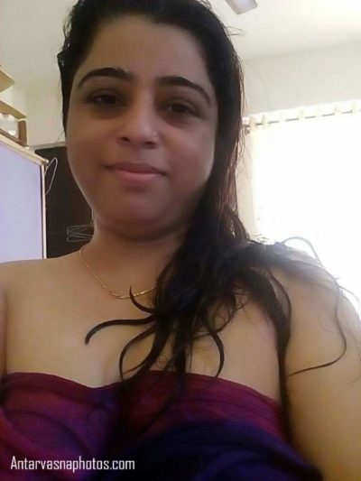 Sensual Pictures of Mohini Bhabhi