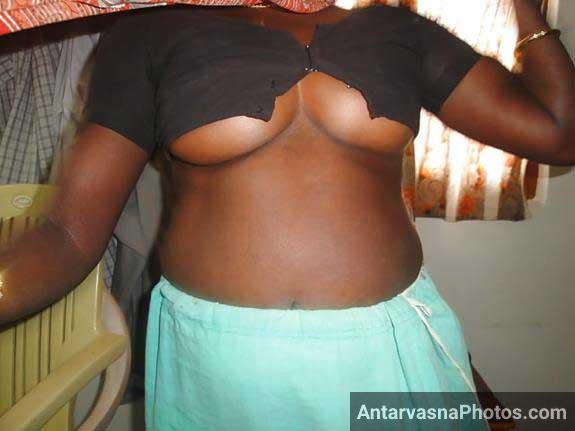 https://pub-5fcdf72a54cd4edbb03ec3edaa415a42.r2.dev/nakedleaks/sensual_poses_by_attractive_mallu_aunty/0.jpg