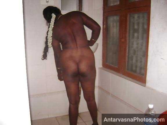 https://pub-5fcdf72a54cd4edbb03ec3edaa415a42.r2.dev/nakedleaks/sensual_poses_by_attractive_mallu_aunty/5.jpg