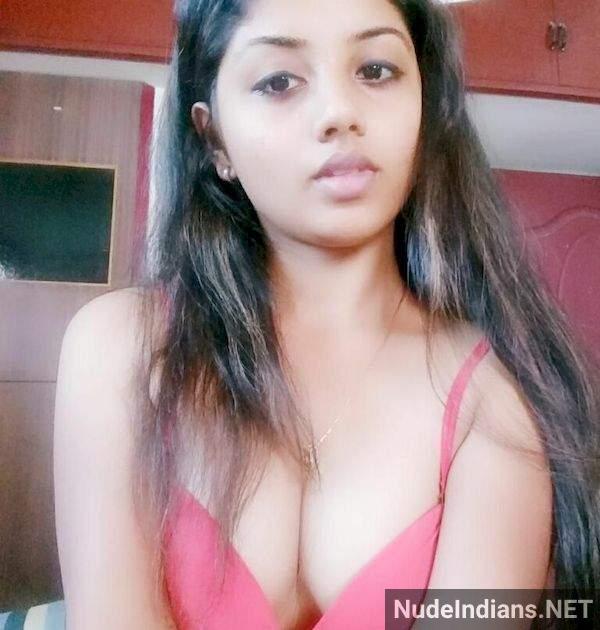 https://pub-5fcdf72a54cd4edbb03ec3edaa415a42.r2.dev/nakedleaks/sensual_poses_of_kerala_girls_and_girlfriends/28.jpg