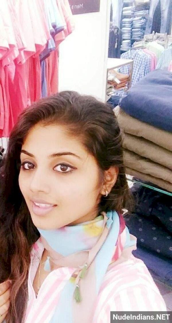 https://pub-5fcdf72a54cd4edbb03ec3edaa415a42.r2.dev/nakedleaks/sensual_poses_of_kerala_girls_and_girlfriends/42.jpg
