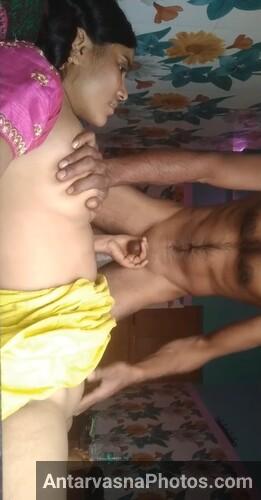 https://pub-5fcdf72a54cd4edbb03ec3edaa415a42.r2.dev/nakedleaks/sensual_rural_wife's_intimate_moments_in_19_authentic_photos/8.jpg
