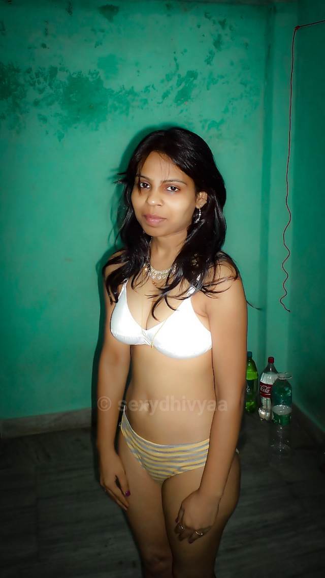 https://pub-5fcdf72a54cd4edbb03ec3edaa415a42.r2.dev/nakedleaks/sensual_self-portraits_of_attractive_women_revealing_their_body_in_intimate_photos/18.jpg