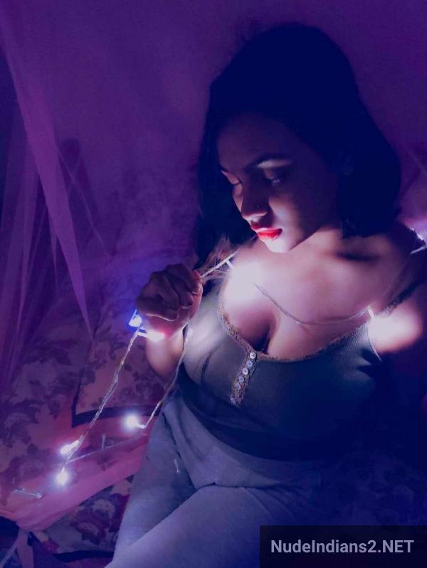 https://pub-5fcdf72a54cd4edbb03ec3edaa415a42.r2.dev/nakedleaks/sensual_shaina_amin's_alluring_busty_selfies/2.jpg