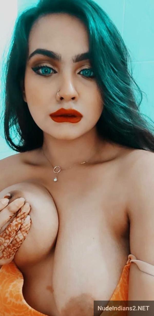 https://pub-5fcdf72a54cd4edbb03ec3edaa415a42.r2.dev/nakedleaks/sensual_shaina_amin's_alluring_busty_selfies/33.jpg