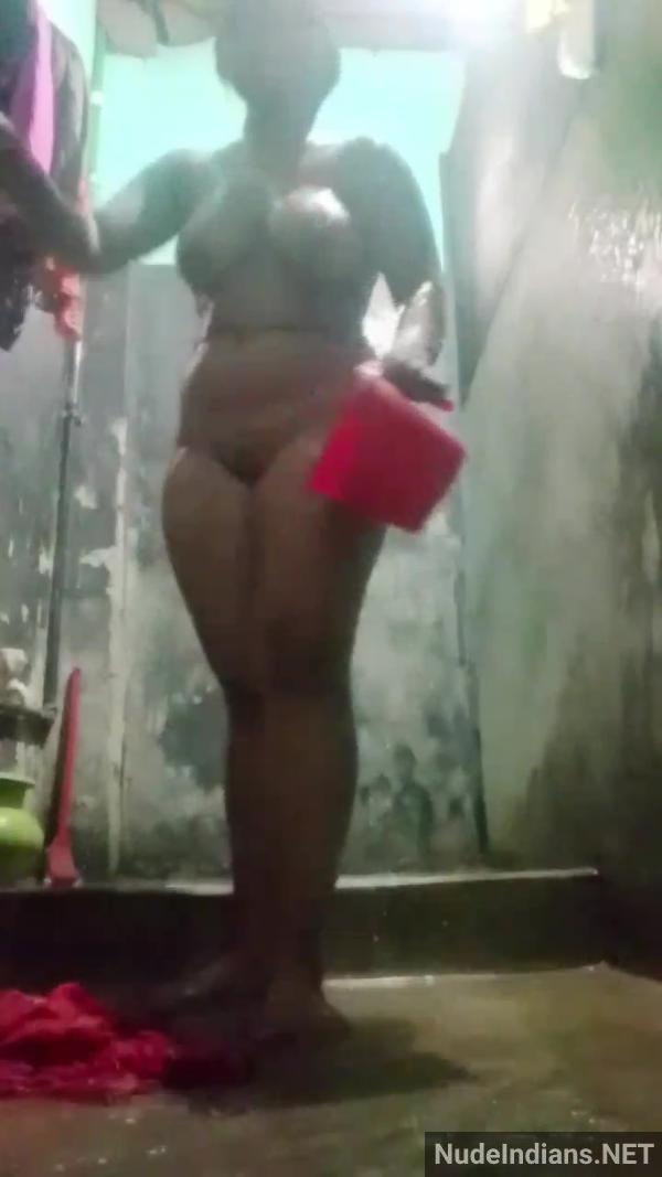https://pub-5fcdf72a54cd4edbb03ec3edaa415a42.r2.dev/nakedleaks/sensual_south_indian_beauty_reveals_all_in_shower_photos/6.jpg