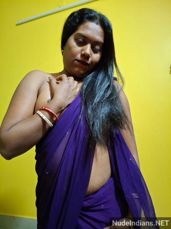 https://pub-5fcdf72a54cd4edbb03ec3edaa415a42.r2.dev/nakedleaks/sensual_tamil_aunty_reveals_in_traditional_attire_–_intimate_mature_photos/55.jpg