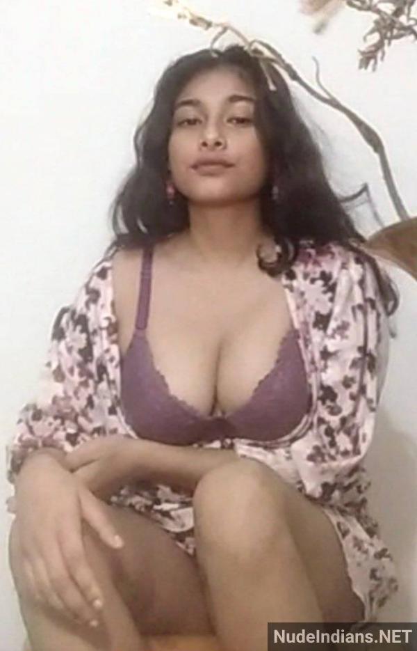 https://pub-5fcdf72a54cd4edbb03ec3edaa415a42.r2.dev/nakedleaks/sensual_tamil_girl_flaunts_curves_in_video_chat_with_lover/20.jpg
