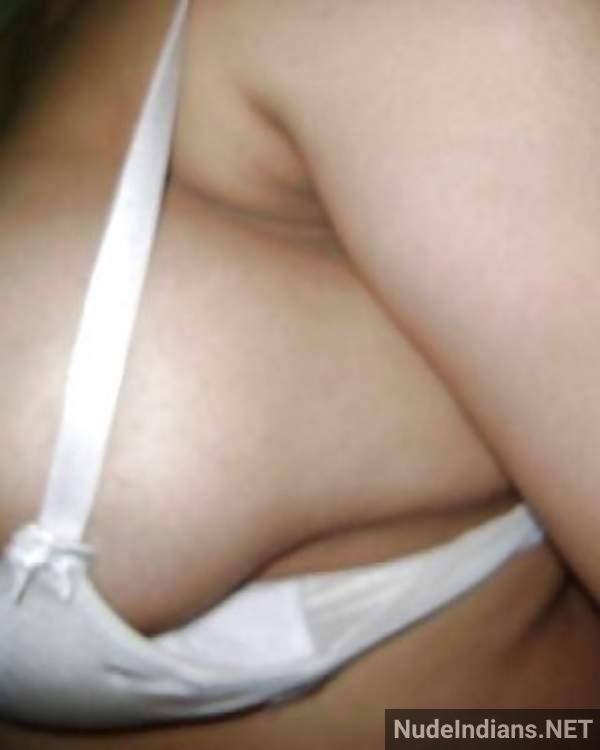 https://pub-5fcdf72a54cd4edbb03ec3edaa415a42.r2.dev/nakedleaks/sensual_tamil_intimacy:_kerala_couple's_erotic_gallery/1.jpg