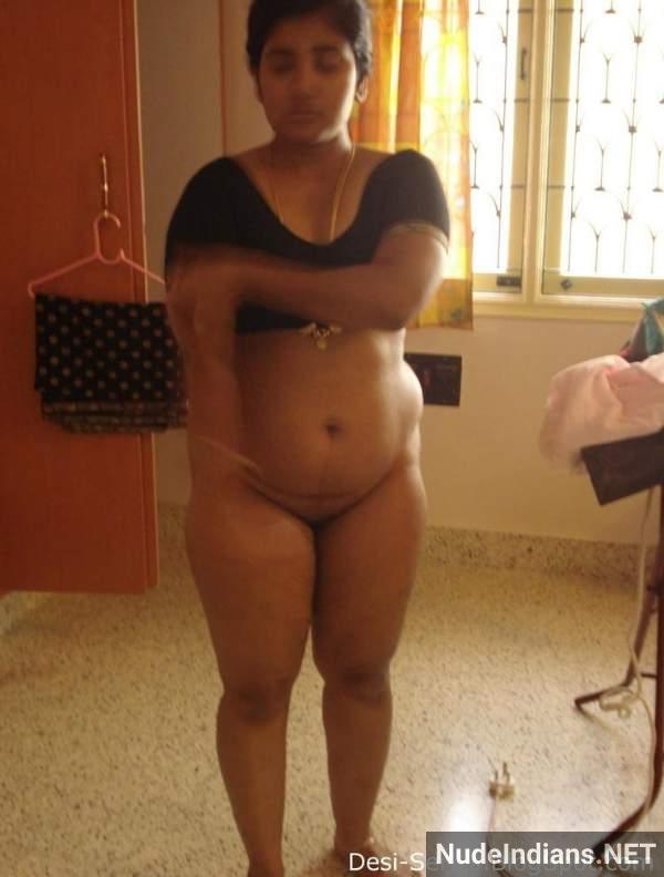 https://pub-5fcdf72a54cd4edbb03ec3edaa415a42.r2.dev/nakedleaks/sensual_telugu_aunty_revealing_desi_nude_images/133.jpg