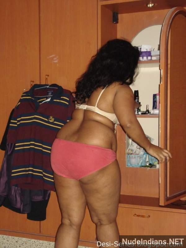 https://pub-5fcdf72a54cd4edbb03ec3edaa415a42.r2.dev/nakedleaks/sensual_telugu_aunty_revealing_desi_nude_images/145.jpg