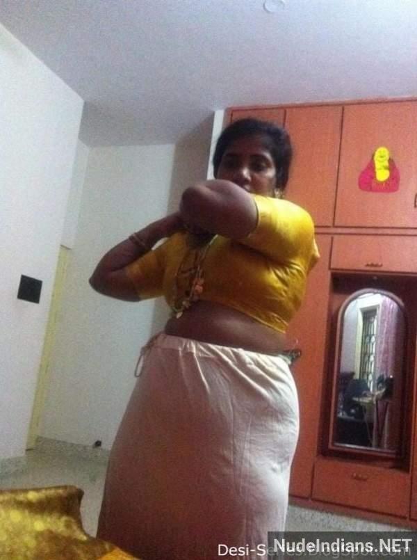 https://pub-5fcdf72a54cd4edbb03ec3edaa415a42.r2.dev/nakedleaks/sensual_telugu_aunty_revealing_desi_nude_images/154.jpg