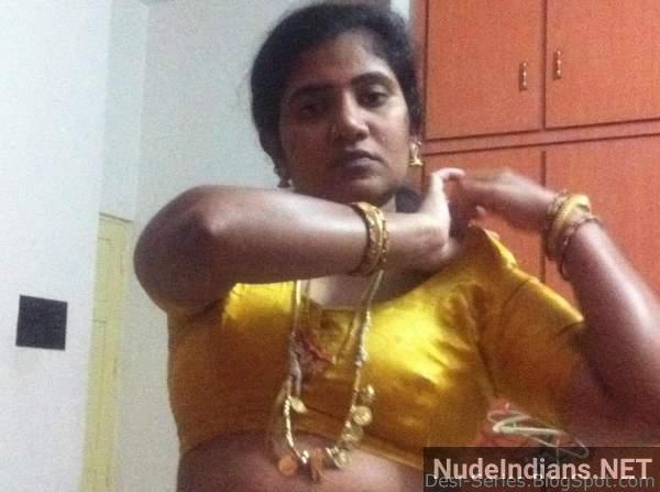 https://pub-5fcdf72a54cd4edbb03ec3edaa415a42.r2.dev/nakedleaks/sensual_telugu_aunty_revealing_desi_nude_images/99.jpg