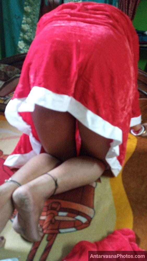 https://pub-5fcdf72a54cd4edbb03ec3edaa415a42.r2.dev/nakedleaks/sensual_xmas_intimacy_captured:_banglore_wife's_private_moments_revealed/2.jpg
