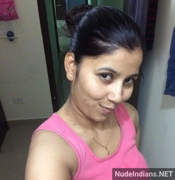 https://pub-5fcdf72a54cd4edbb03ec3edaa415a42.r2.dev/nakedleaks/sensuous_images_of_desi_bhabhi's_intimate_moments/18.jpg